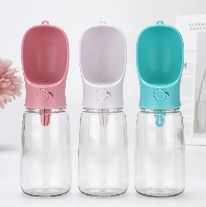 Sip & Go – De Draagbare Drinkoplossing voor Honden en Katten