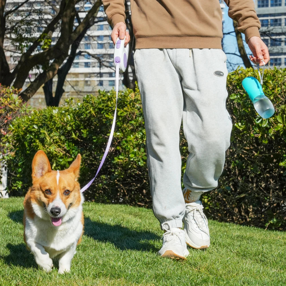 Sip & Go – De Draagbare Drinkoplossing voor Honden en Katten